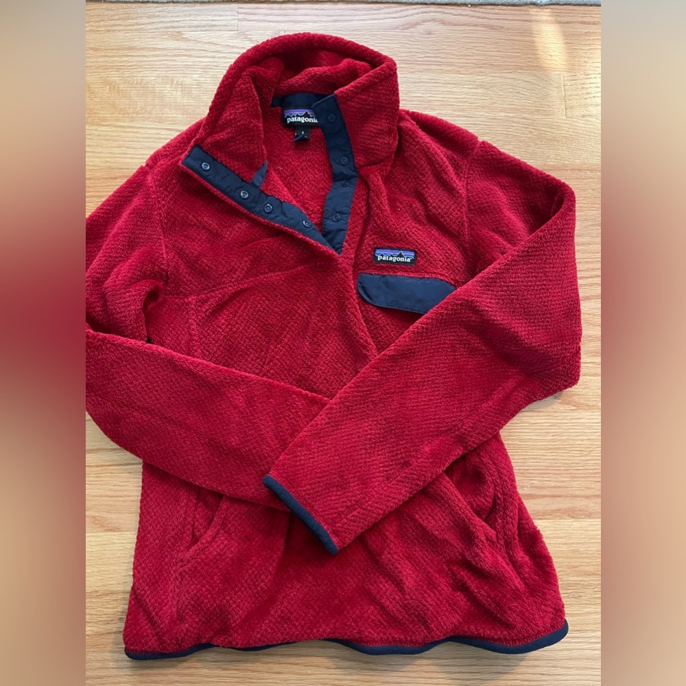 Preowned Women’s Patagonia Fleece Pullover- Size Small